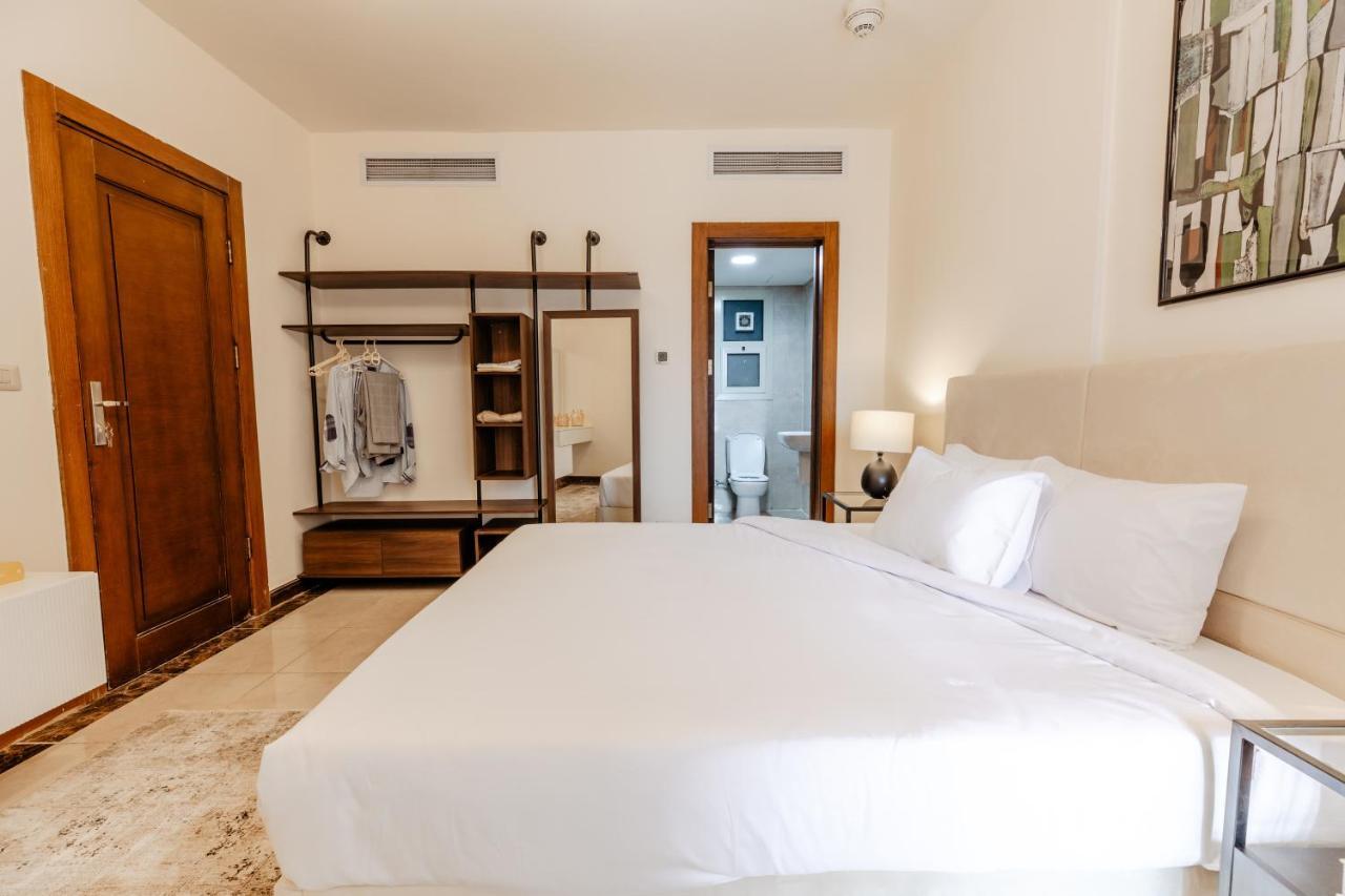 Lofts By Elegant Apartment Kairo Bagian luar foto